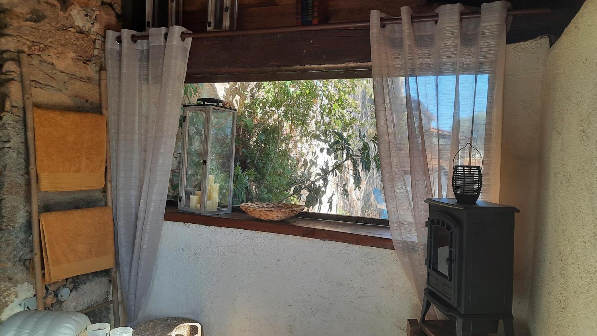 Chambre Love Romantique Avec Spa Privee Calvi  Exterior photo